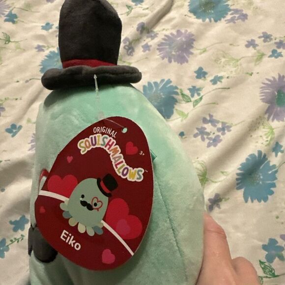 Squishmallow 8 inch Eiko The Octopus w/ Top Hat‎ & Heart New With Tags - Picture 3 of 4